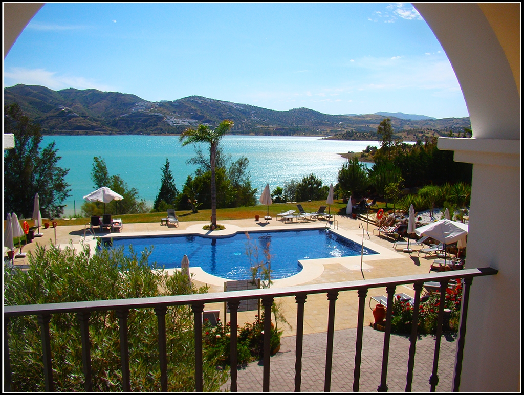 Foto del pantano de la Viñuela, vistas desde el hotel 